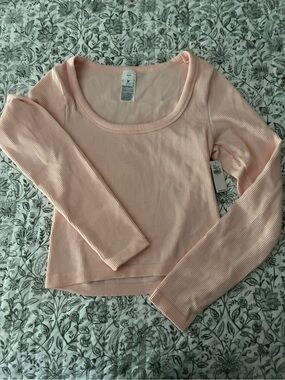 Old Navy Ballet  Pink Ribbed Long Sleeve Scoop Neck Top